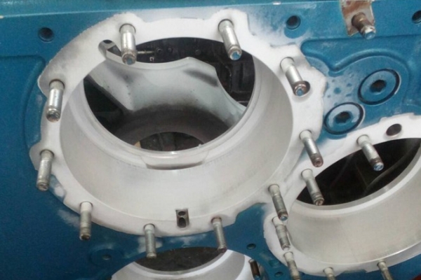 gear-box-008EC4D8A94-B539-91CD-D3EC-C10947963DBE.jpg