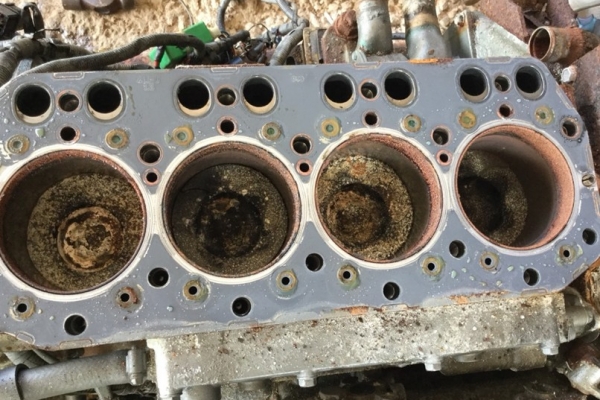 repair-frc-engine-for-sc-winter-070FFA76C0-3D1A-3922-6621-5C162BE9068B.jpg