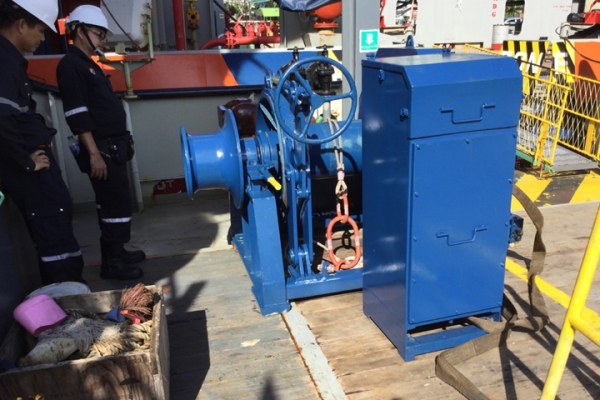 marine-services-0895059E89C-B0DB-D5D6-BAED-91B89E2D4D9E.jpg