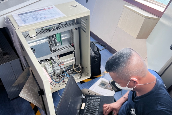 marine-services-220905-046CABAD5C7-6D96-0FF0-6198-DB972A768088.jpg