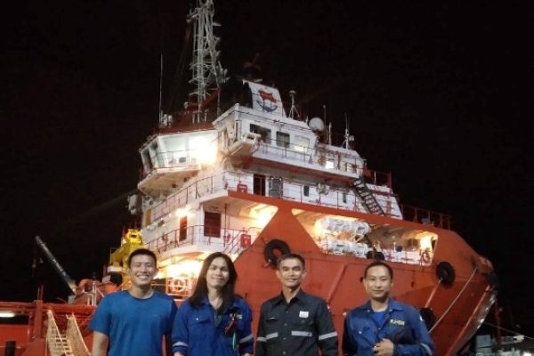 marine-services-230414-0006DFE6E1B2-C88A-F36E-D318-F141A465BCB5.jpg