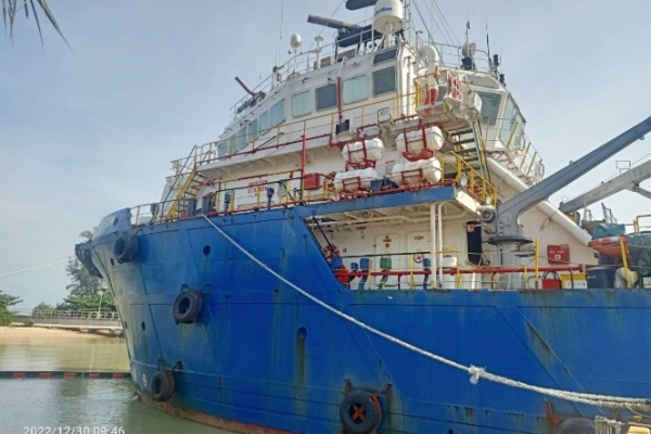 marine-services-230414-0048402EF065-CFB1-12E0-6132-4C822D4DB5BA.jpg