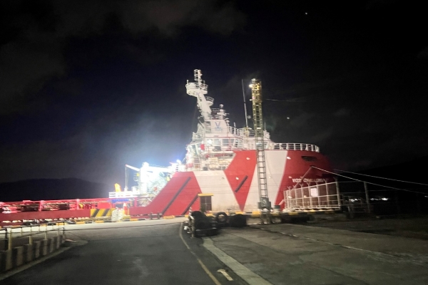 marine-services-230414-00752732D3C2-588E-352E-8A4C-89EC867E6549.jpg
